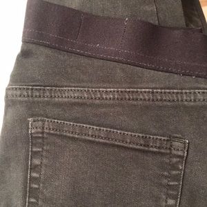 Hunter green pull on jean legging